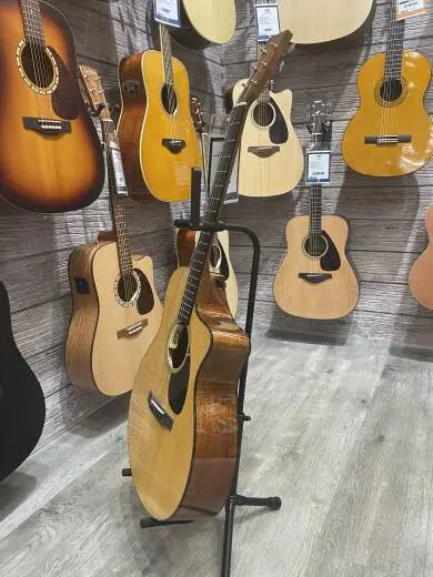 Martin Guitars - SC-18E 2